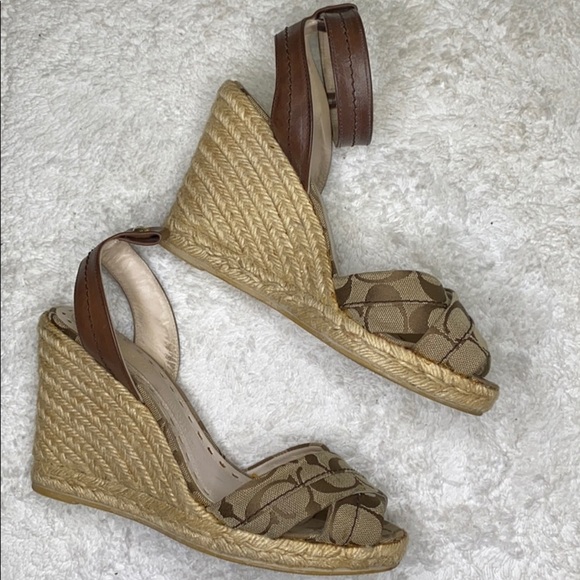 Authentic! Signature Coach wedge heels 👡​ - Picture 3 of 16